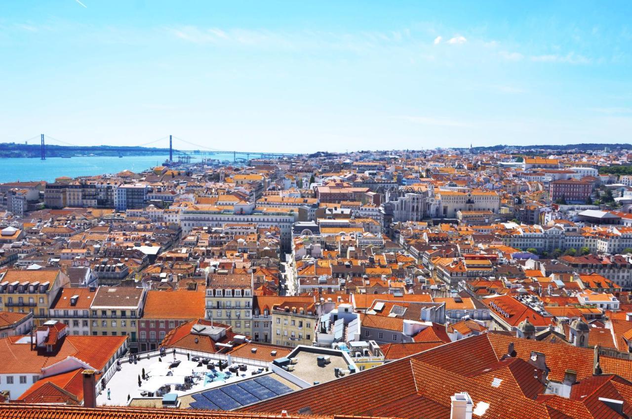 Charming For A Great In Apartment Lisbon